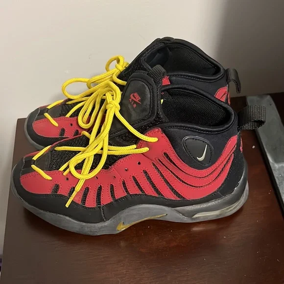 NIKE AIR BAKIN SZ 6Y 2007 RELEASE